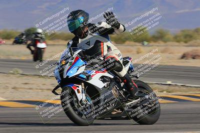 media/Dec-15-2023-Apex Assassins (Fri) [[91f19fb1c7]]/Trackday 2/Session 4 (Turn 16)/